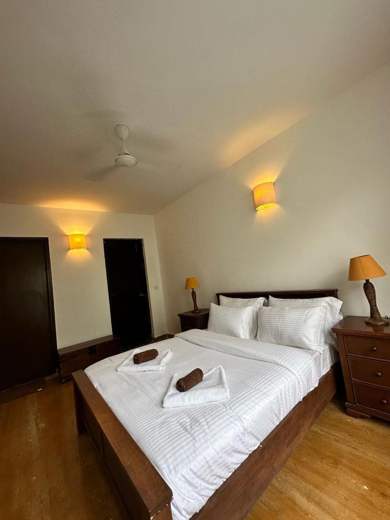 Villa M - Jia 4 Candolim Goa 3Bhk, Pool Facing, Near Beach, Free Breakfast, Free Wifi And Prime Location Аугада Экстерьер фото